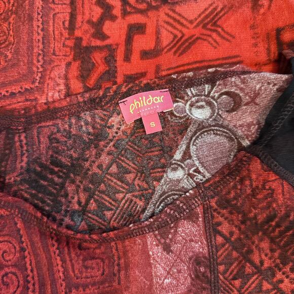 Red mesh short sleeve top slightly sheer unique patchwork design size small - Picture 8 of 8